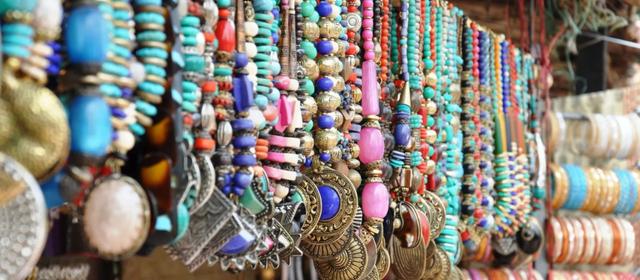 Jaipur's Vibrant Markets: A Shopper's Paradise