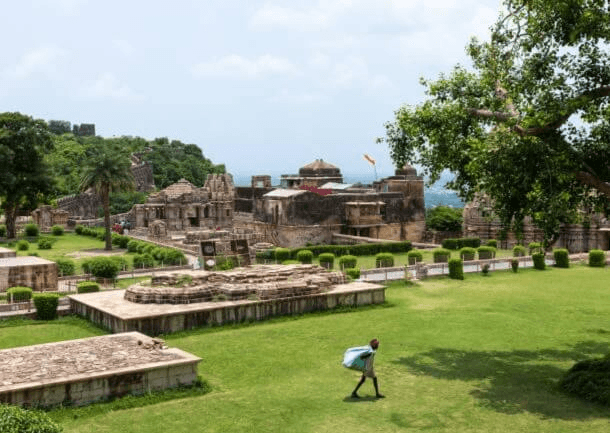 Cultural and Historical walkthrough of Chittorgarh 3