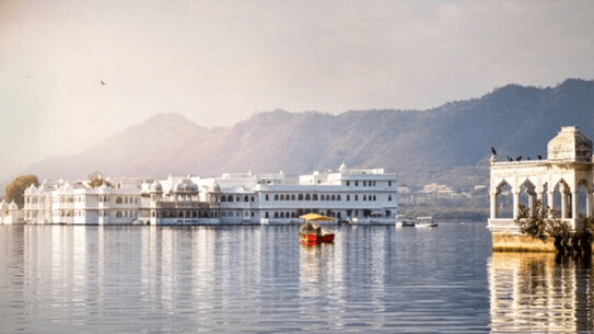 Citywalk highlighting Udaipur's Charm