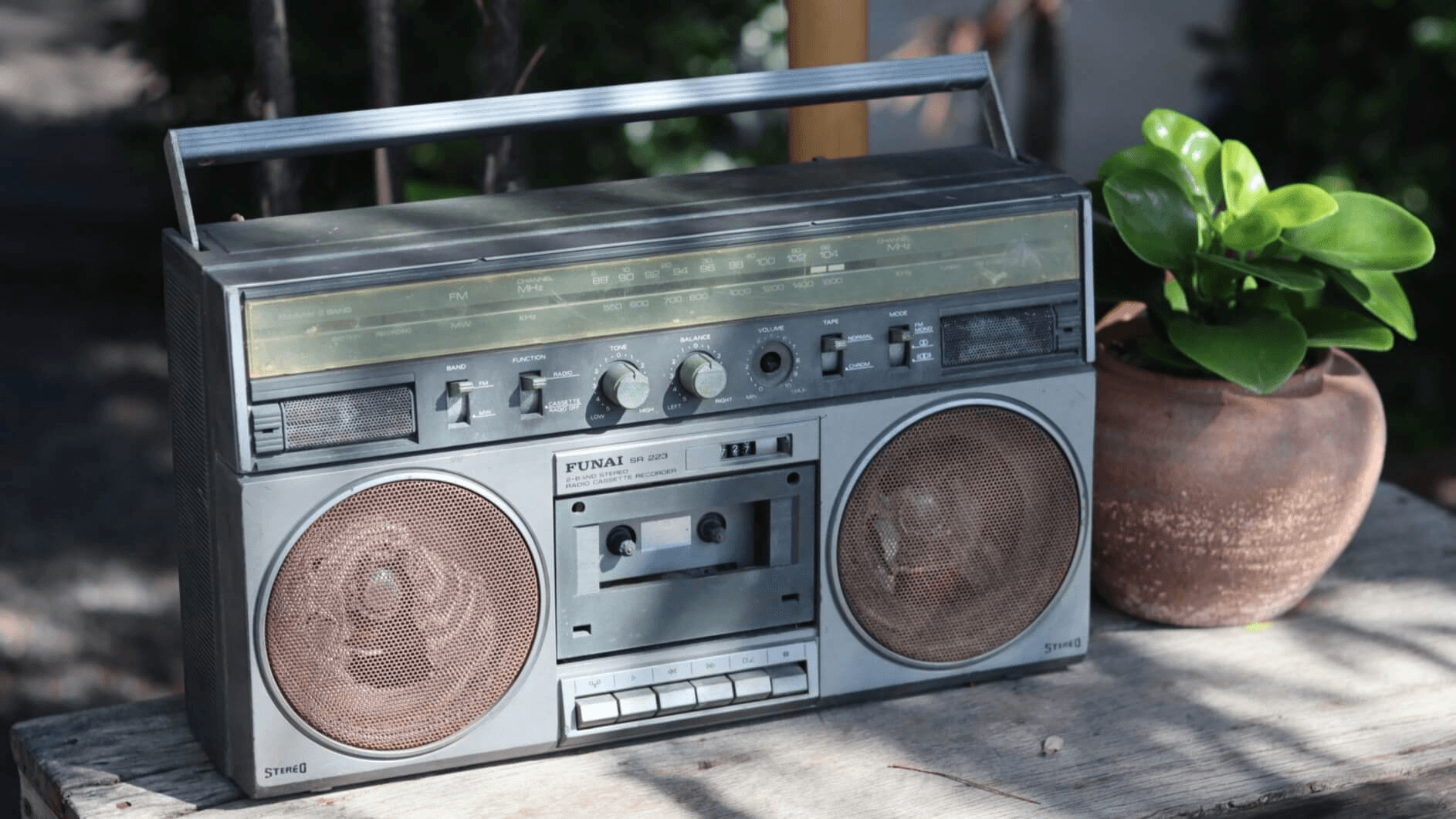 How Radio Has Stayed Relevant in the Digital Age