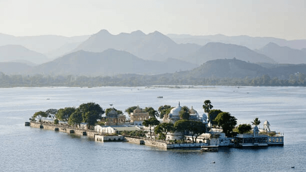 Hidden Gems of the City of Lakes 4