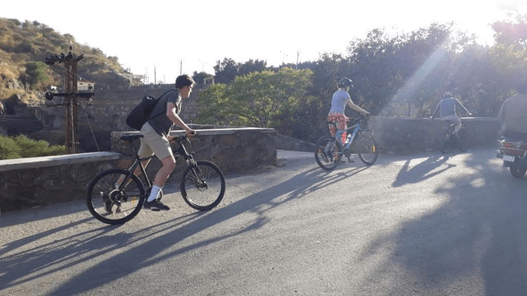 Countryside Cycling and Local Lunch 7