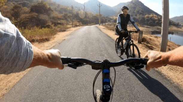 Countryside Cycling and Local Lunch