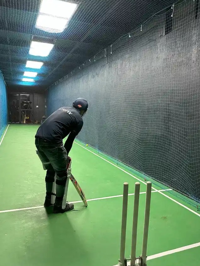 Turbo Cricket with Pink Falcon 4