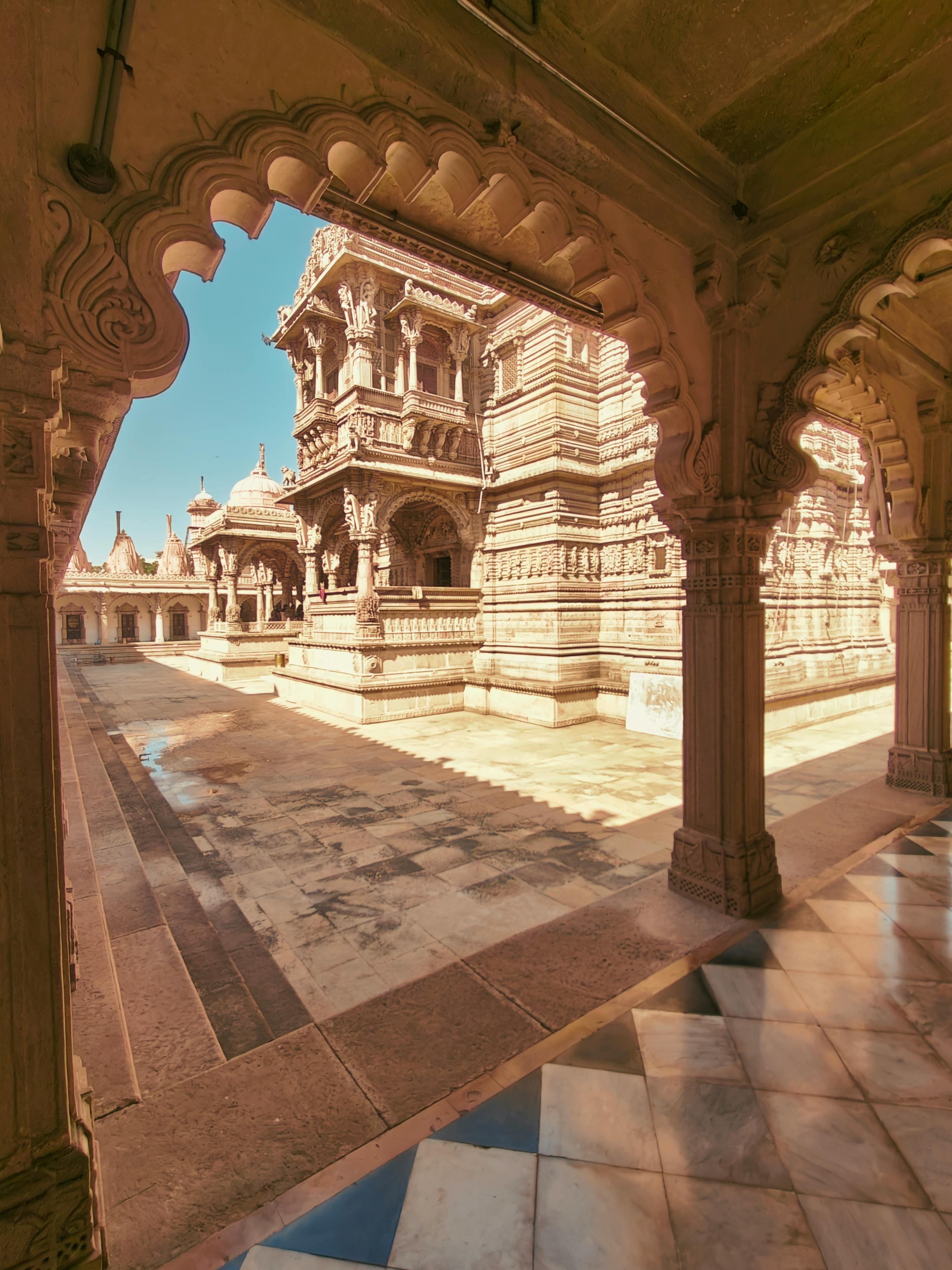 From Udaipur's Palaces to Mount Abu's Peaks 4